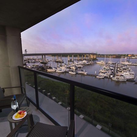 Hilton Garden Inn Charleston Waterfront/Downtown Buitenkant foto