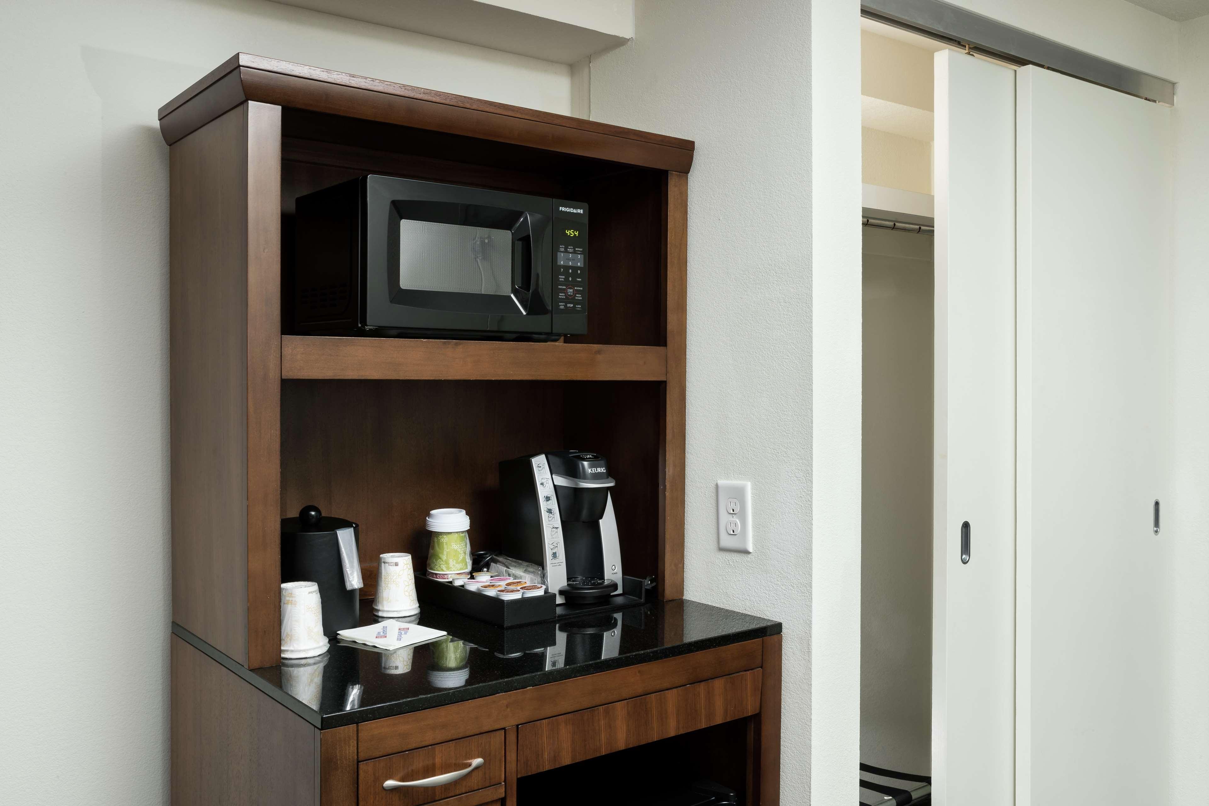Hilton Garden Inn Charleston Waterfront/Downtown Buitenkant foto
