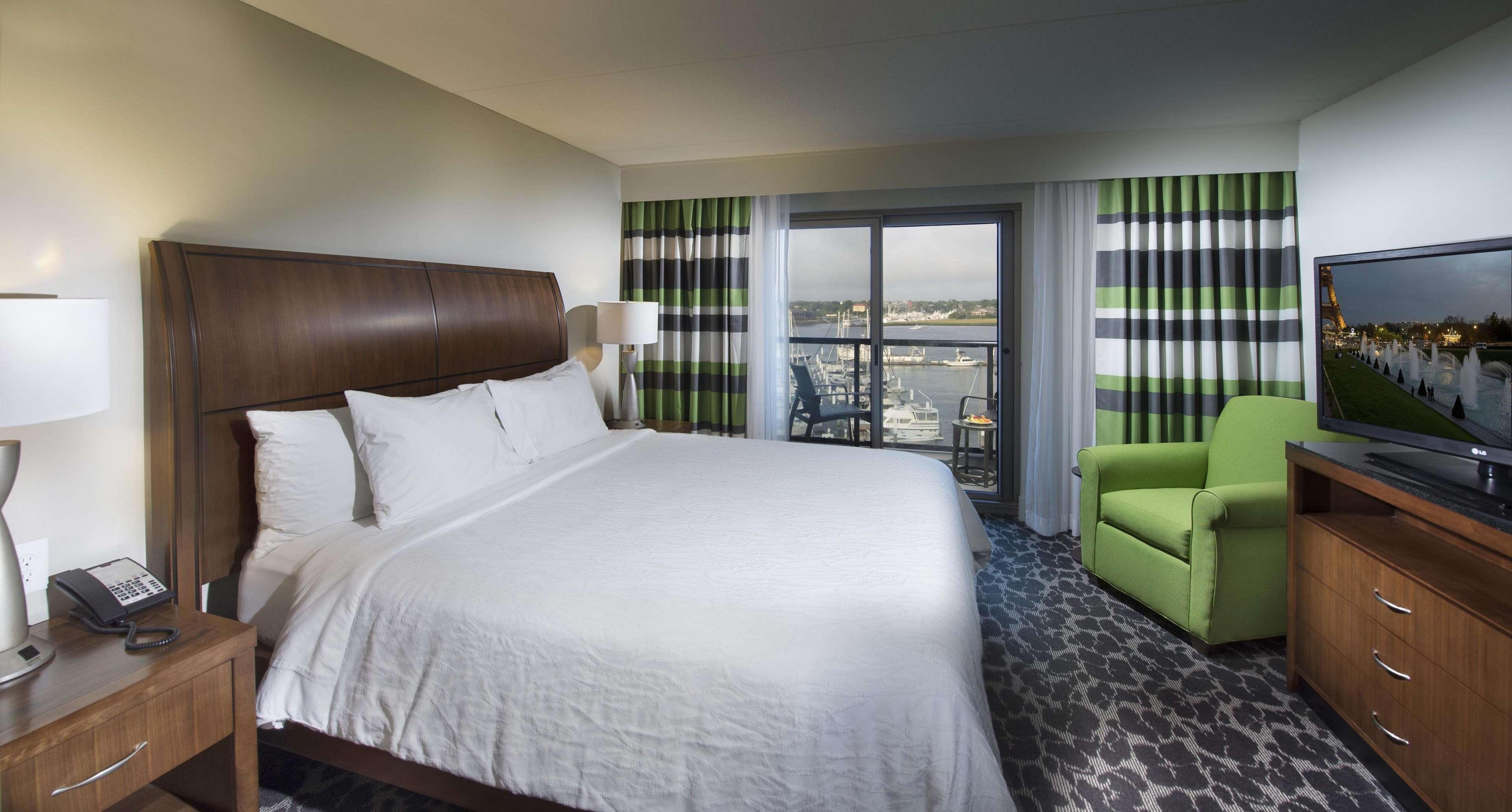 Hilton Garden Inn Charleston Waterfront/Downtown Buitenkant foto