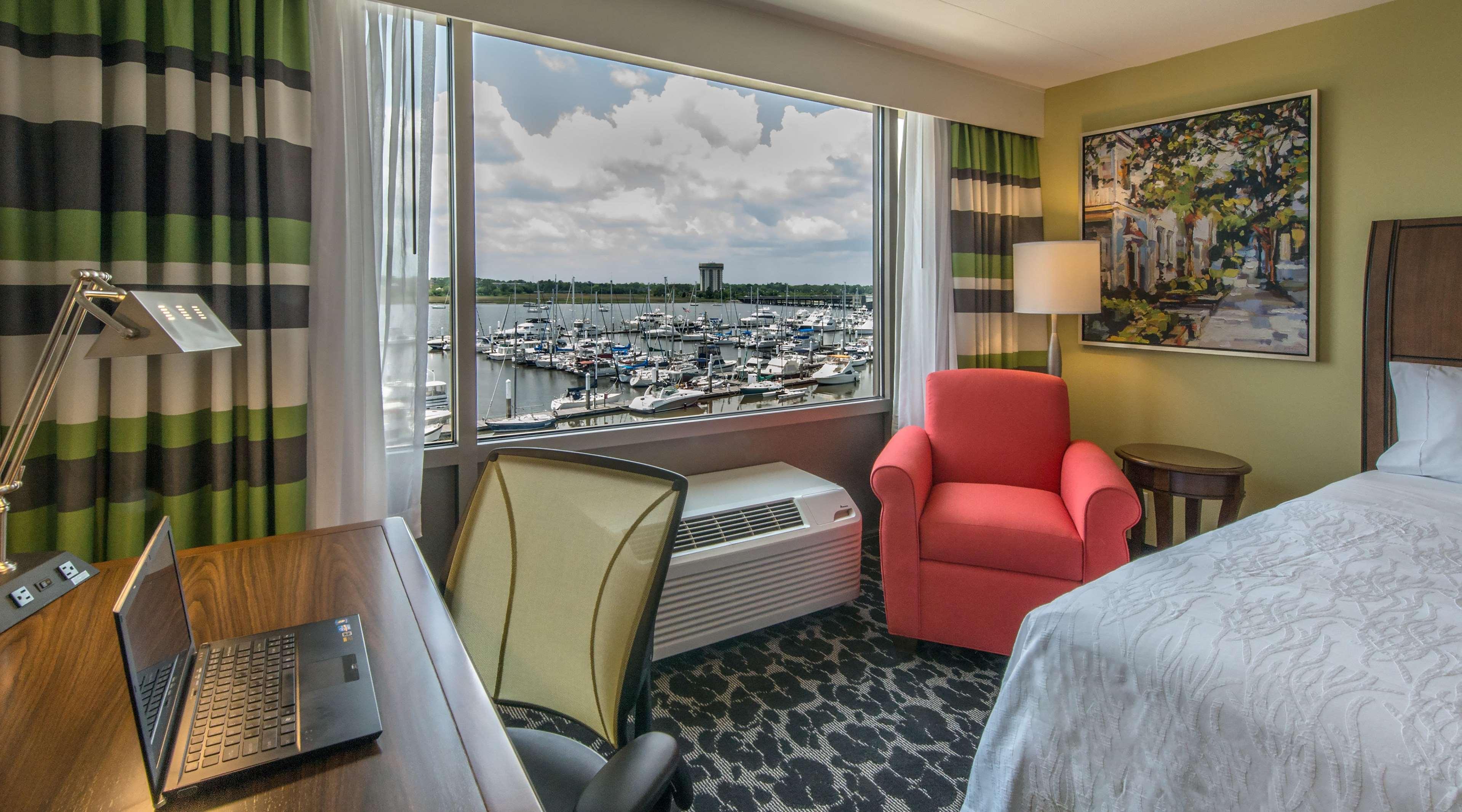 Hilton Garden Inn Charleston Waterfront/Downtown Buitenkant foto