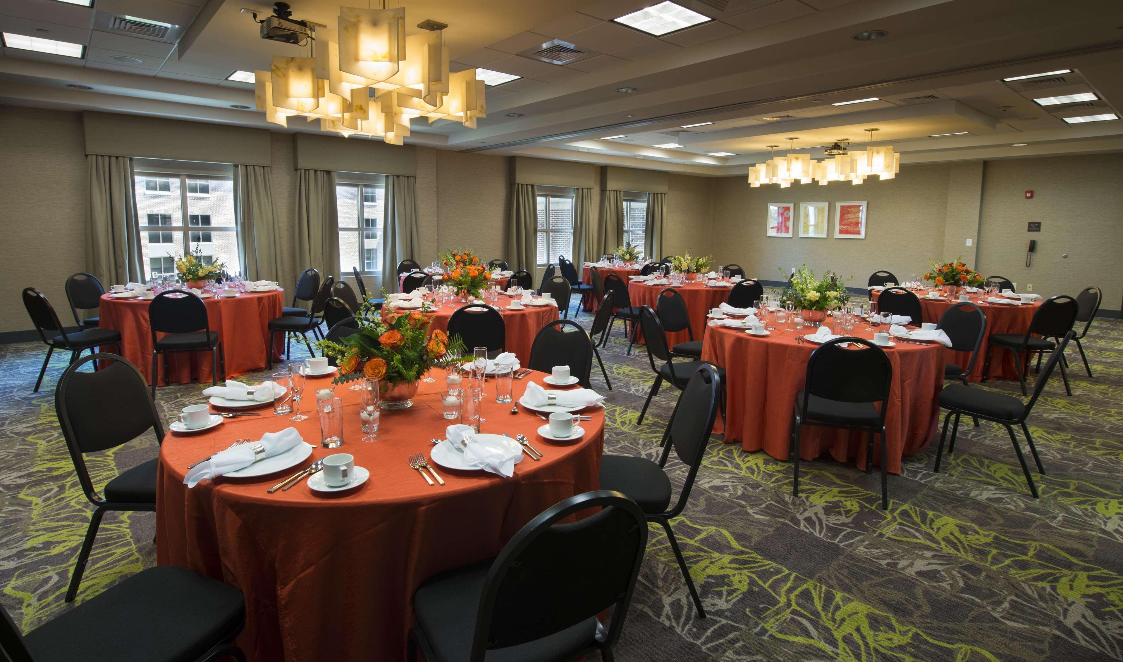 Hilton Garden Inn Charleston Waterfront/Downtown Buitenkant foto