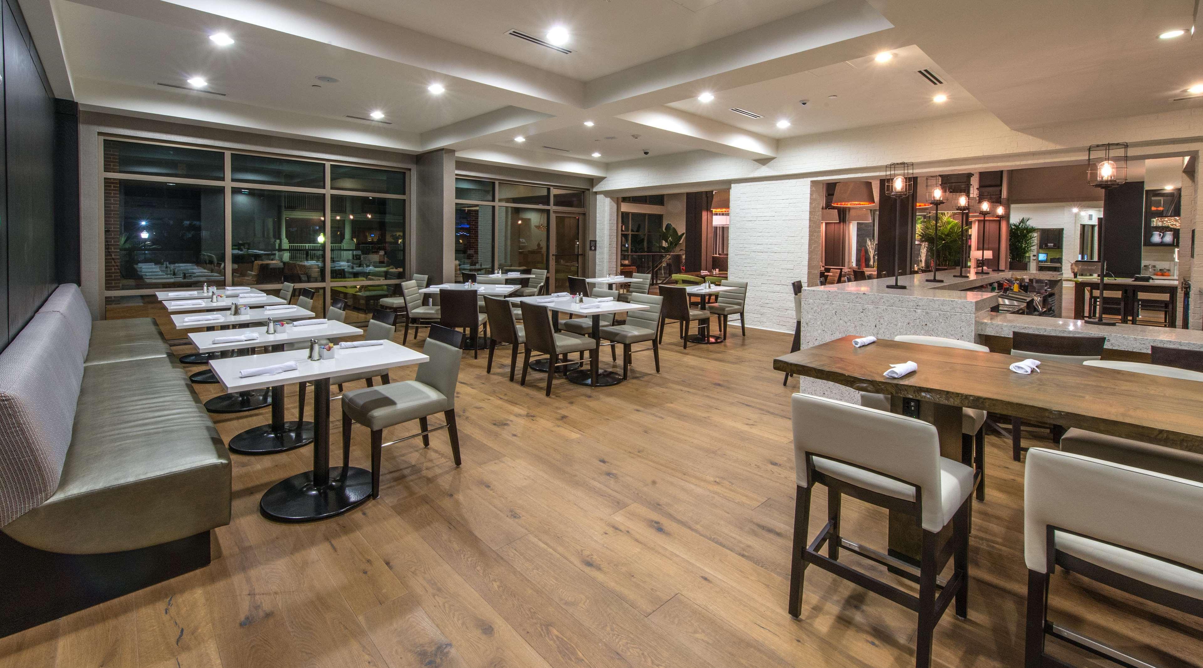 Hilton Garden Inn Charleston Waterfront/Downtown Buitenkant foto